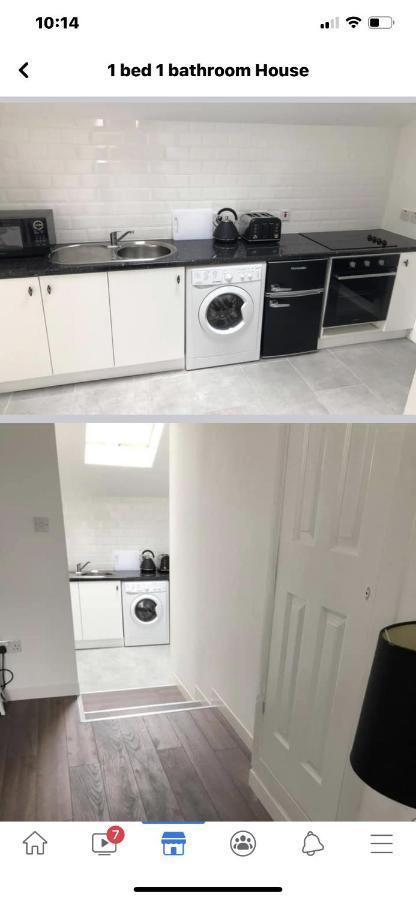 Grooms Cottage Outside Hot Tub Beith Extérieur photo