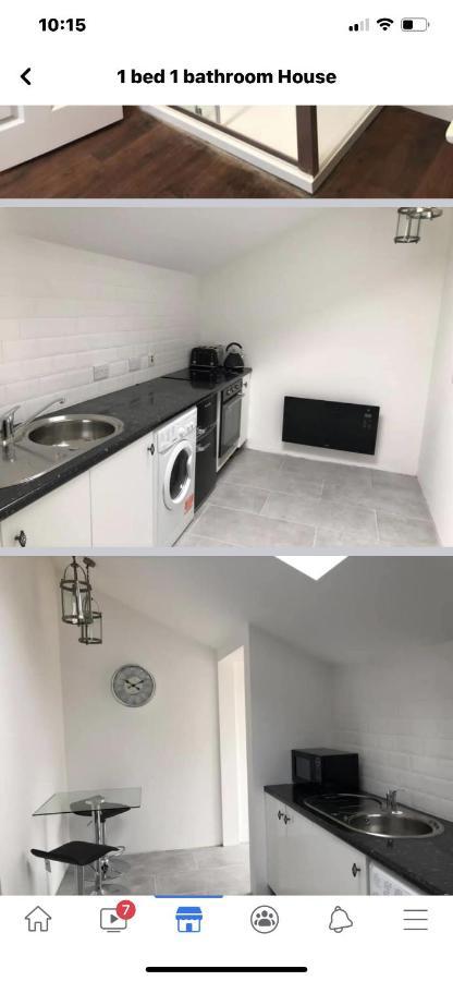 Grooms Cottage Outside Hot Tub Beith Extérieur photo
